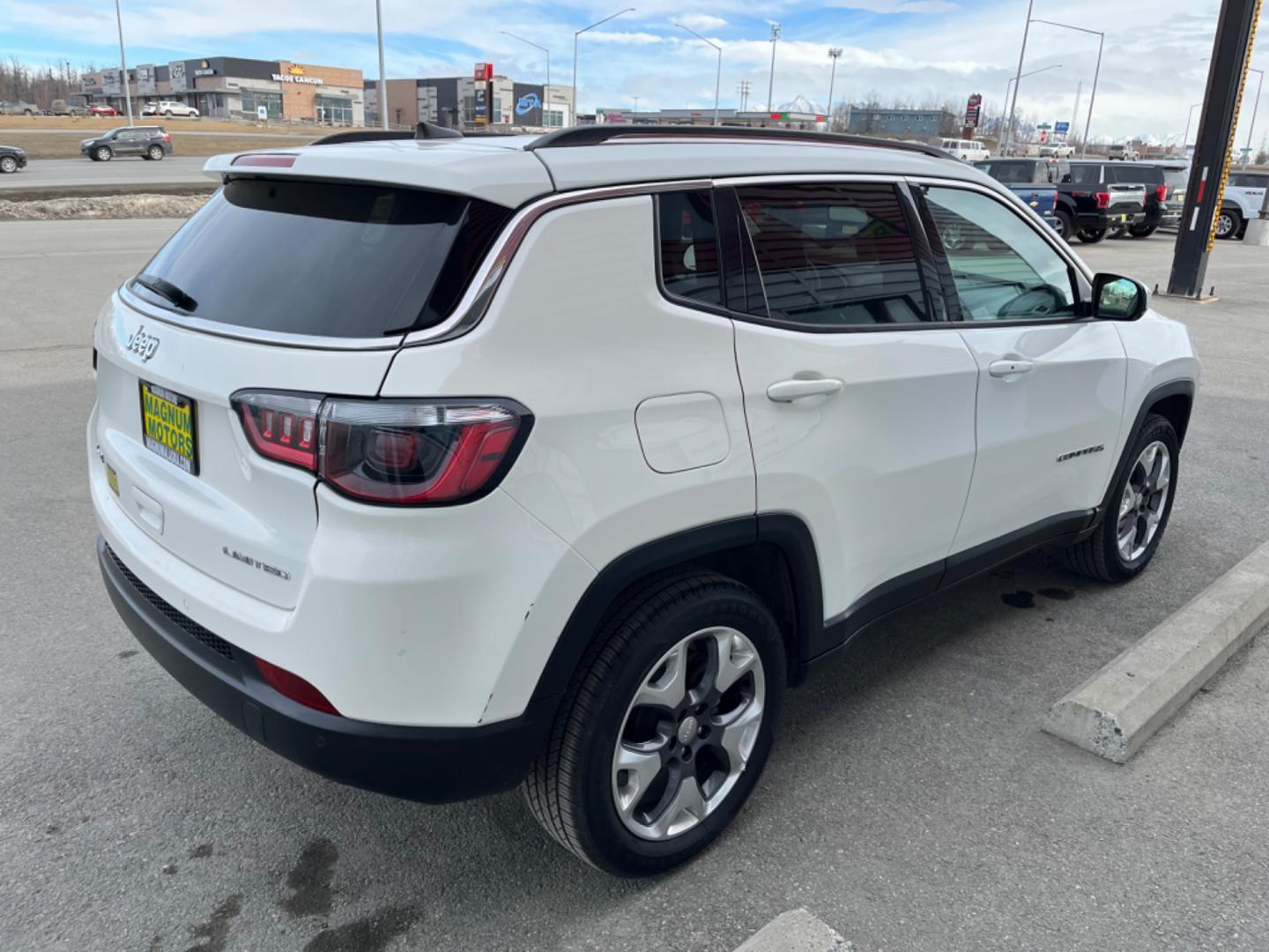 2021 Jeep Compass Limited 4WD (3C4NJDCB8MT) with an 2.4L L4 DOHC 16V engine, CVT transmission, located at 1960 Industrial Drive, Wasilla, 99654, (907) 274-2277, 61.573475, -149.400146 - Photo#5